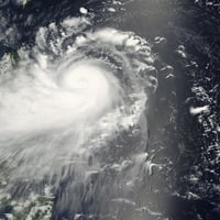 19 август-Тајфунот Нури се приближува До Филипинските Острови Постер Печатење